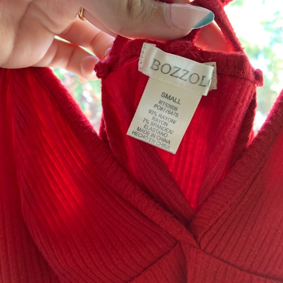 Tully’s red razor back tank - Picture 2 of 2